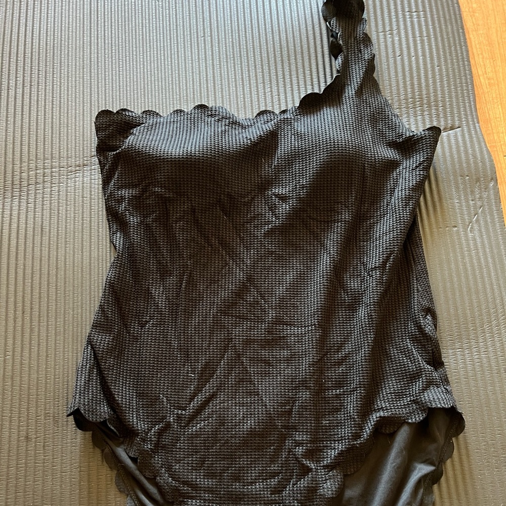 XL Waffle & Scalloped Aerie Swim One Piece